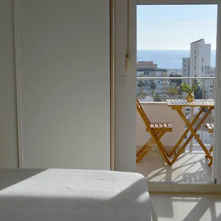 Apartment With Swimming Pool Open Year *